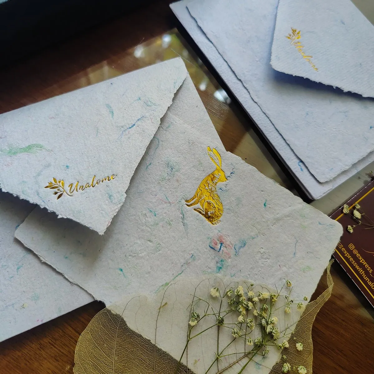 Minimalist Note for Thoughtful Gifting